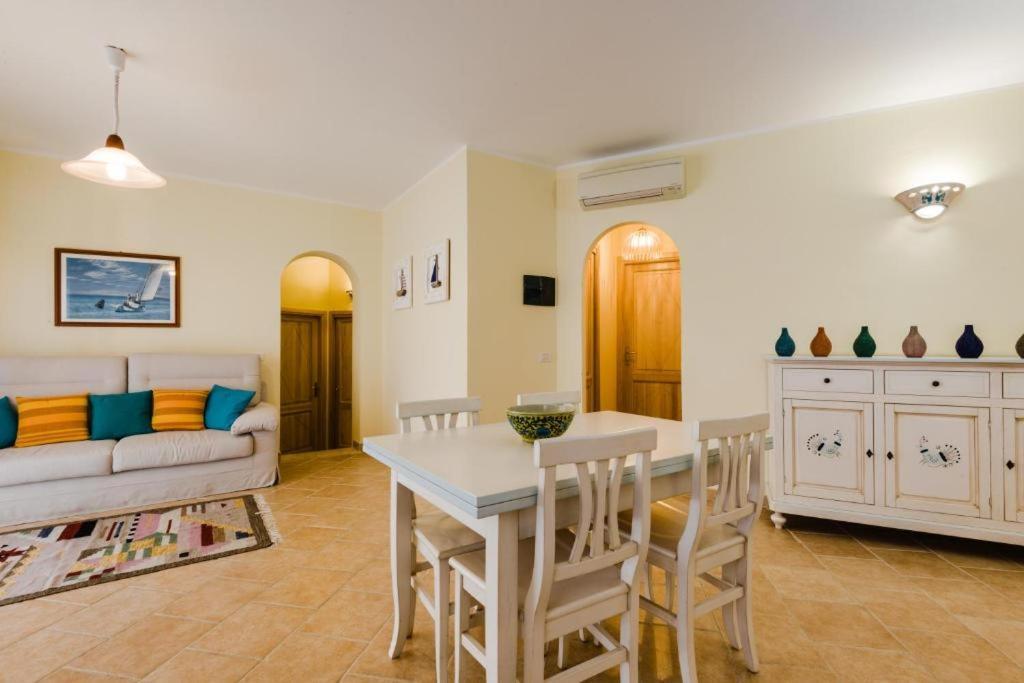 Le Perle Di Golfo Aranci Villa Екстериор снимка