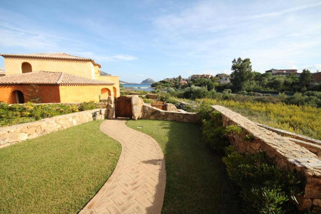 Le Perle Di Golfo Aranci Villa Екстериор снимка