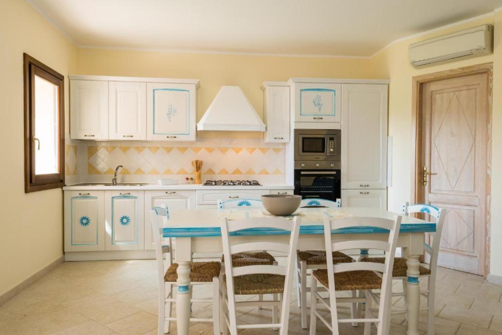 Le Perle Di Golfo Aranci Villa Екстериор снимка