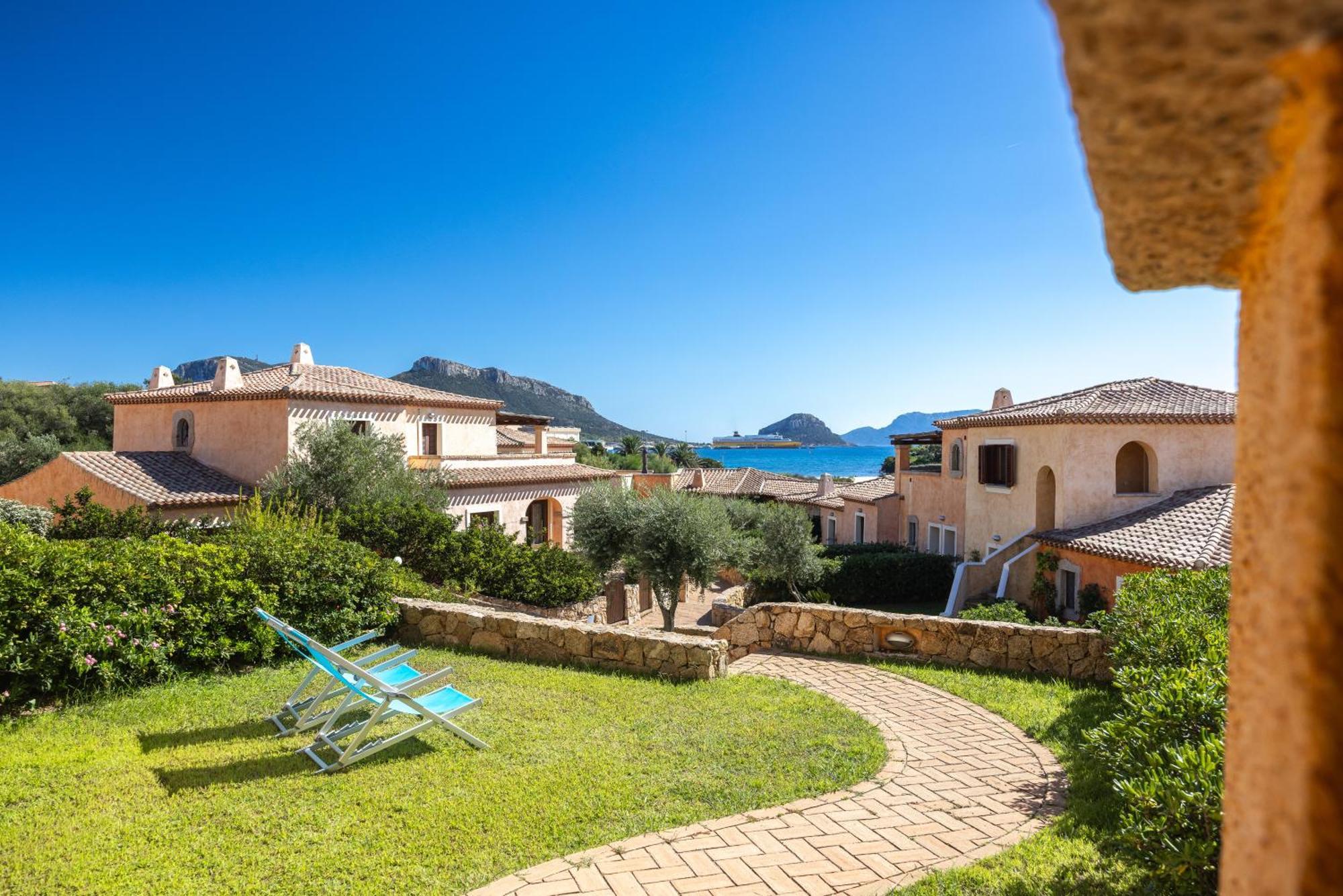 Le Perle Di Golfo Aranci Villa Екстериор снимка
